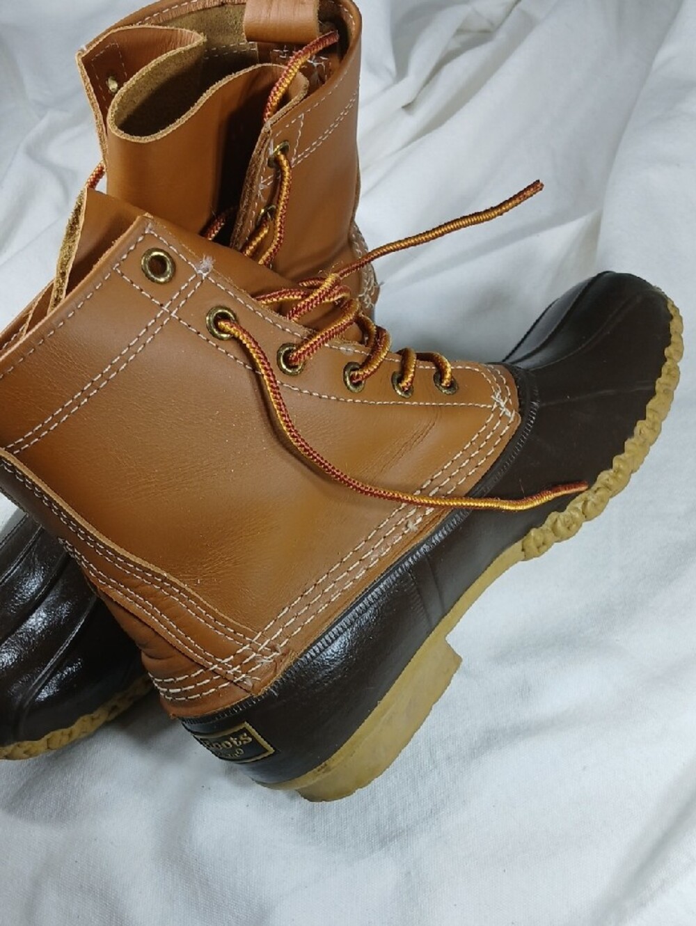 Womens L.L. Bean Tan Leather and Black Rubber Outsole Boots - Picture 11 of 12